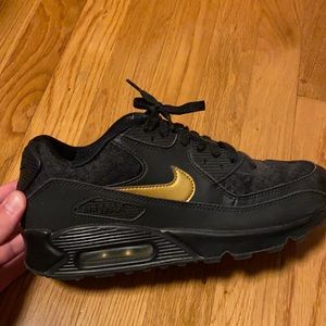 Black size 8 air max